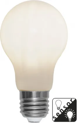 LED Spuldze ar krēslas sensoru A60 E27 2700K 470lm 4,5W 6x10,8cm 357-10